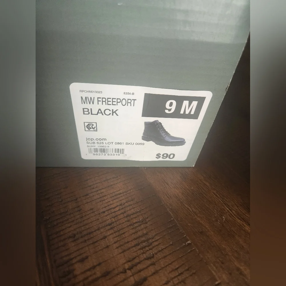 NWT Mutual Weave Men's Black Boots Sz 9